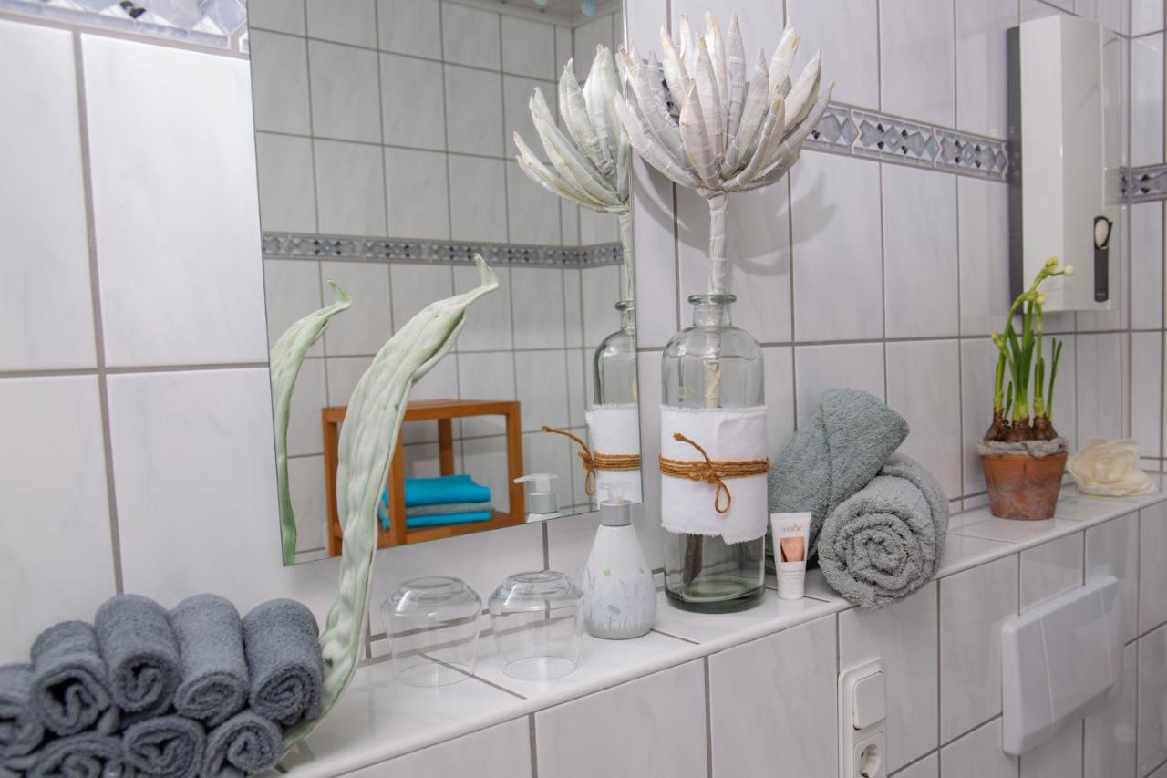 Ferienwohnung Weingut Kdm Krov Luaran gambar