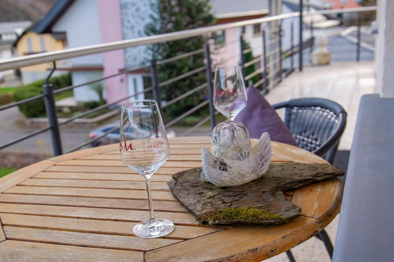 Ferienwohnung Weingut Kdm Krov Luaran gambar
