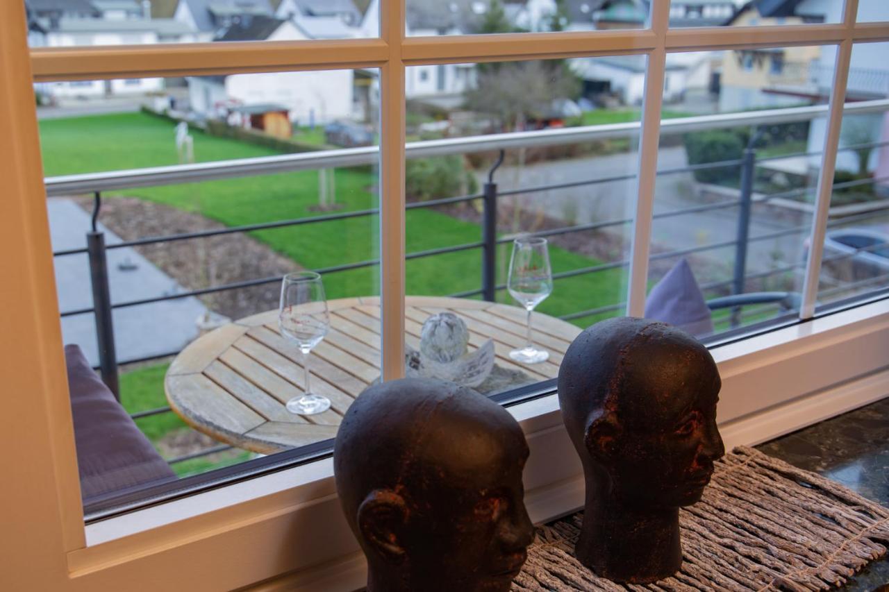 Ferienwohnung Weingut Kdm Krov Luaran gambar